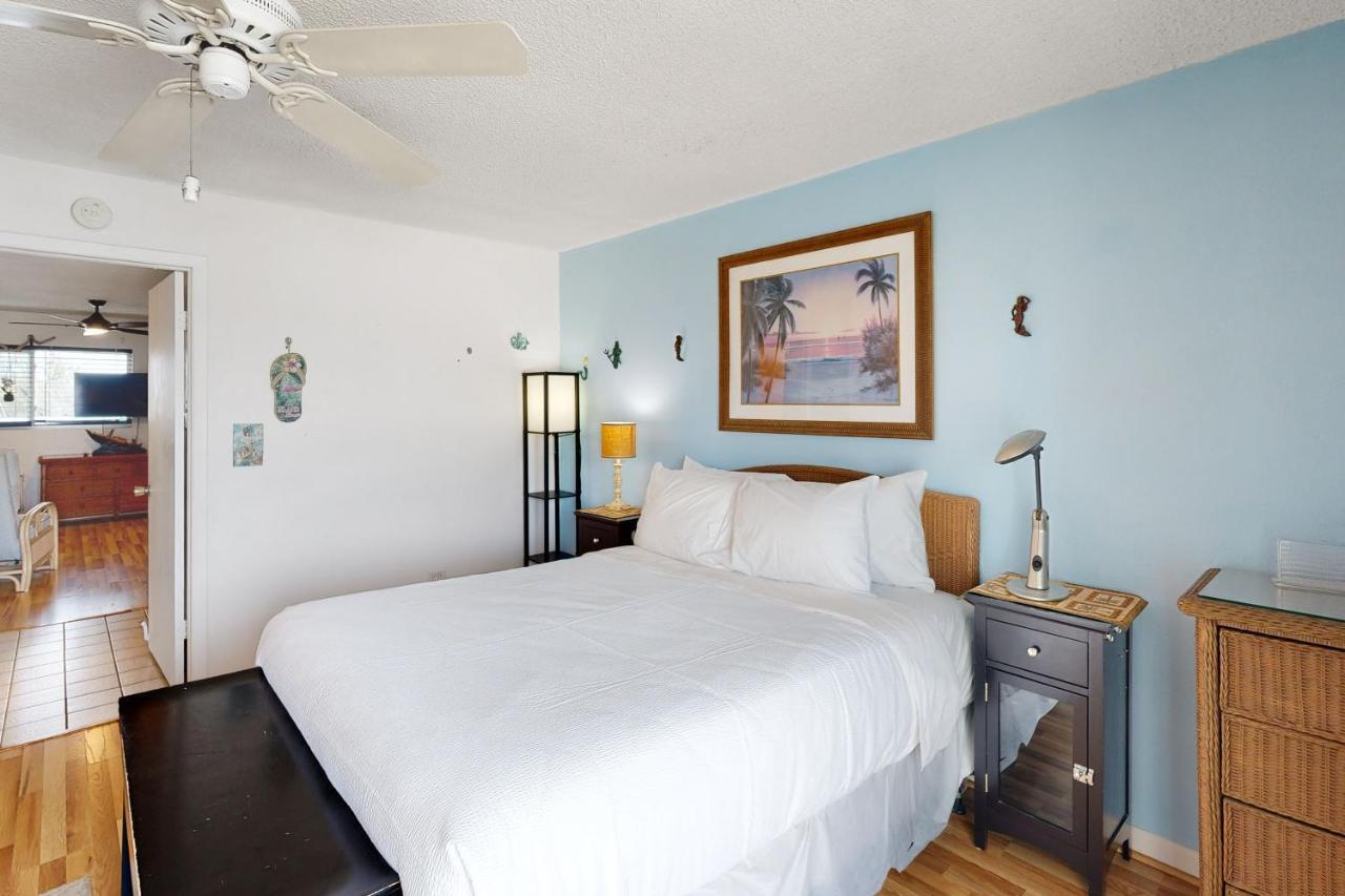 Skipjack & Marina #404 Apartment Marathon